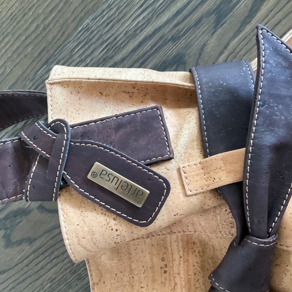 ARTELUSA SHOULDER BAG (BEIGE) WITH BROWN LEATHER BOW - Picture 5 of 15